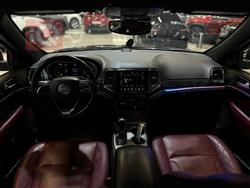 جیپ گراند شیرۆکی